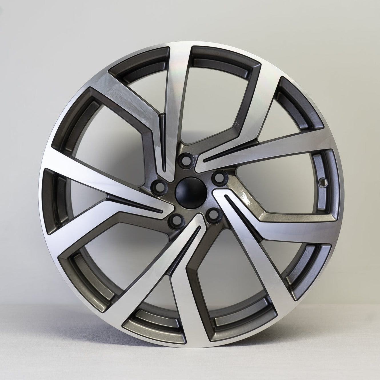 VW Golf Clubsport Style - 7.5x18 5x112 et45