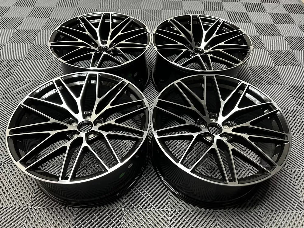 21" x4 New Porsche Macan Spyder Style Alloy Wheels Gloss Black Machined 9J 10J