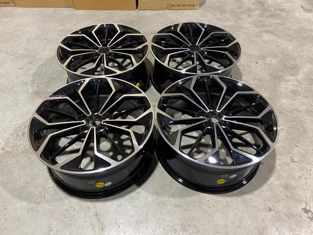 Ford Focus ST MK4 - 8x18 5x108 et45